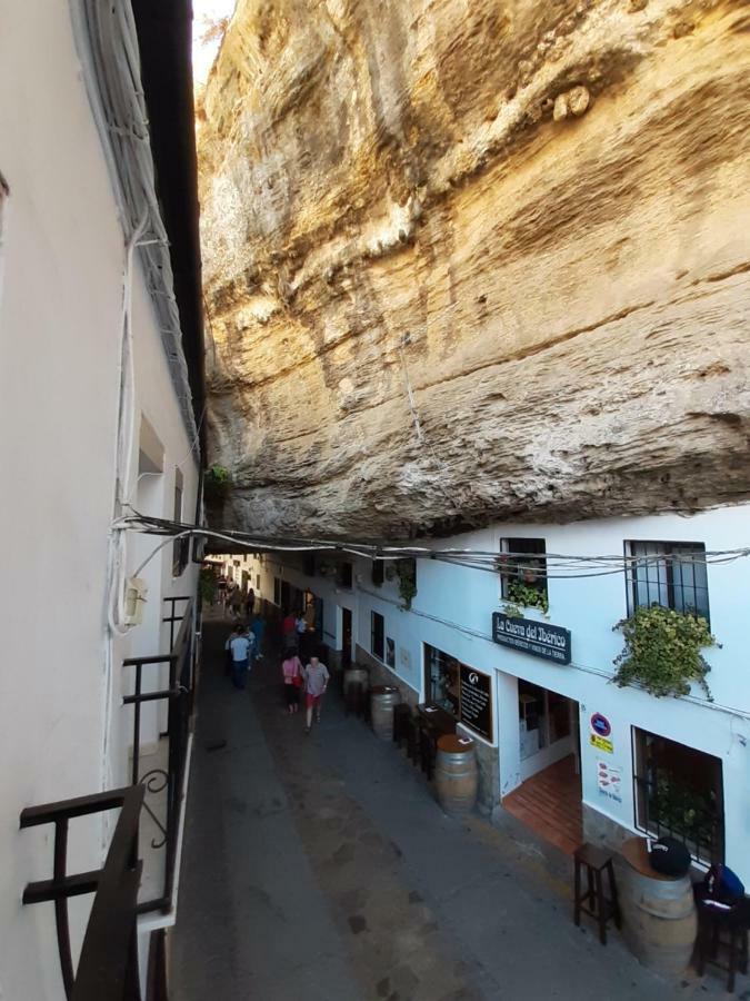 La Roca Encantada Setenil De Las Bodegas Exterior photo
