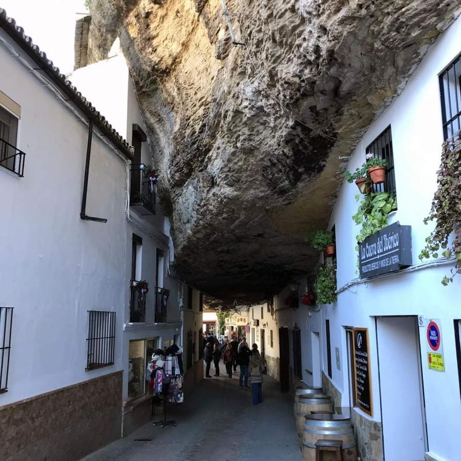 La Roca Encantada Setenil De Las Bodegas Exterior photo